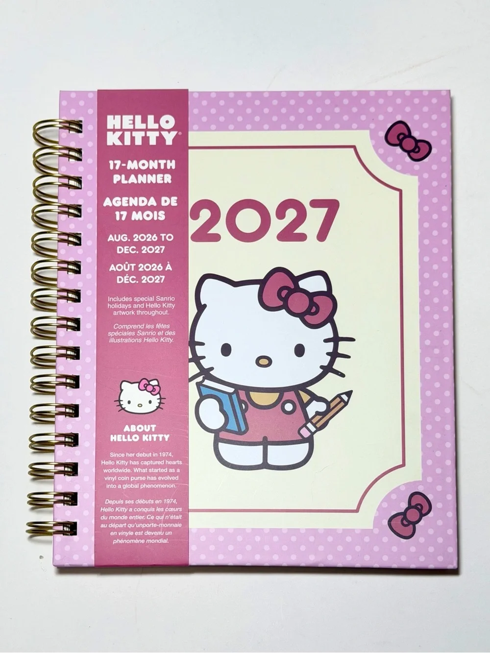 2026-2027 Sanrio Hello Kitty 17-month Monthly Planner (Polka Dot)